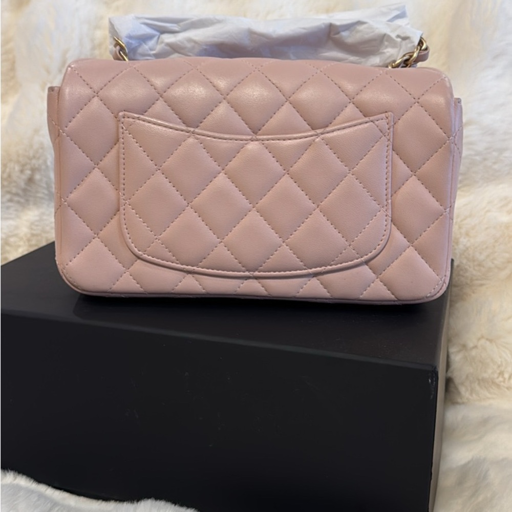 SOLD* Chanel Quilted Lambskin Mini classic flap GHW like new condition - Picture 4 of 6